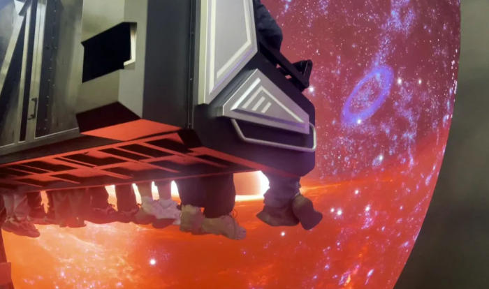 Immersive motion pods with a direct view of the LED dome