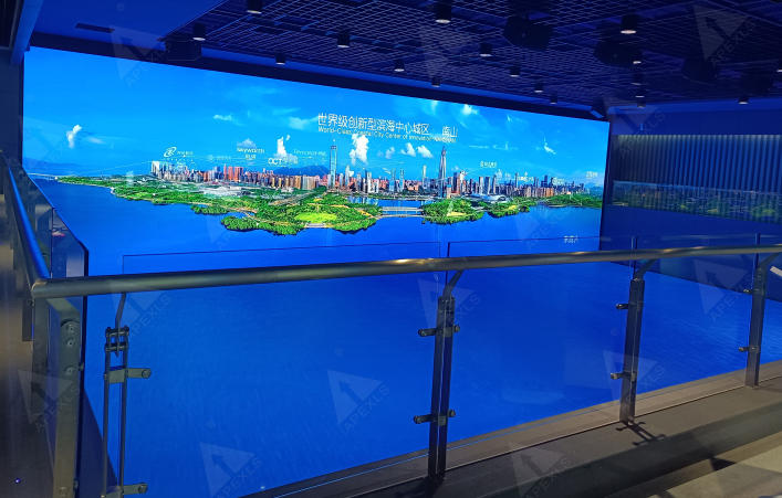 Design Proposal for Immersive LED Showroom Screens: Comprehensive Analysis of the Process